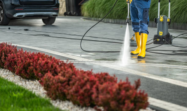 Why Choose Our Certified Pressure Washing Experts for Your Project Needs in The Acreage, FL?